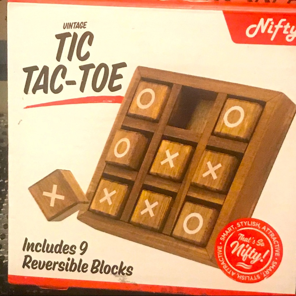 New Nifty Retro Vintage Tic Tac-Toe